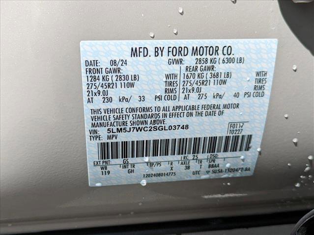 New 2025 Lincoln Aviator Reserve w/ Luxury Package image 17