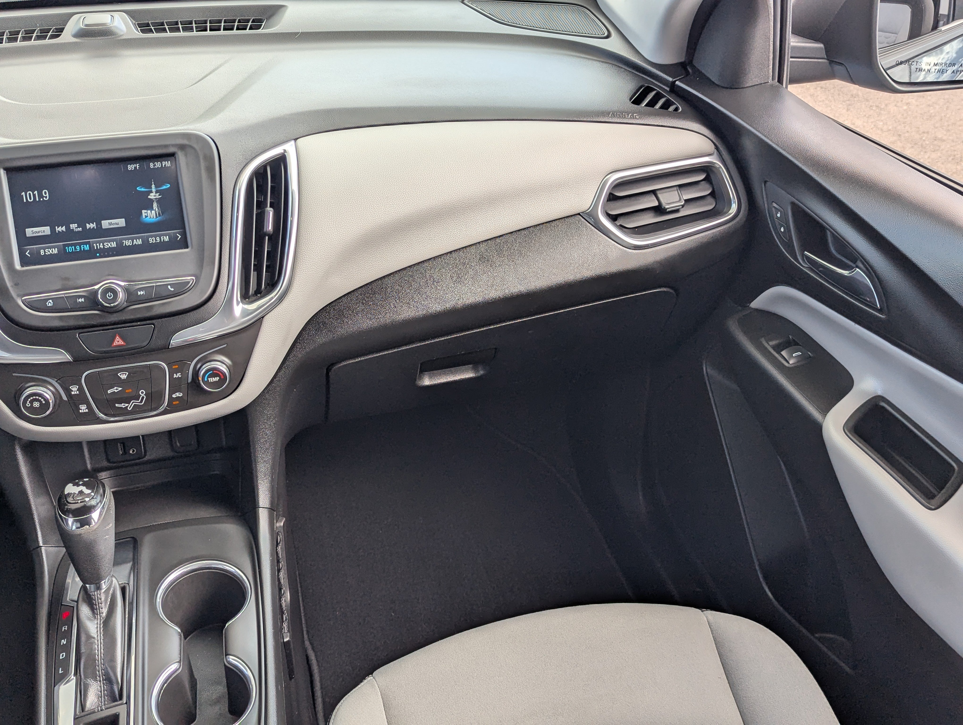 Used 2018 Chevrolet Equinox LS FWD image 17