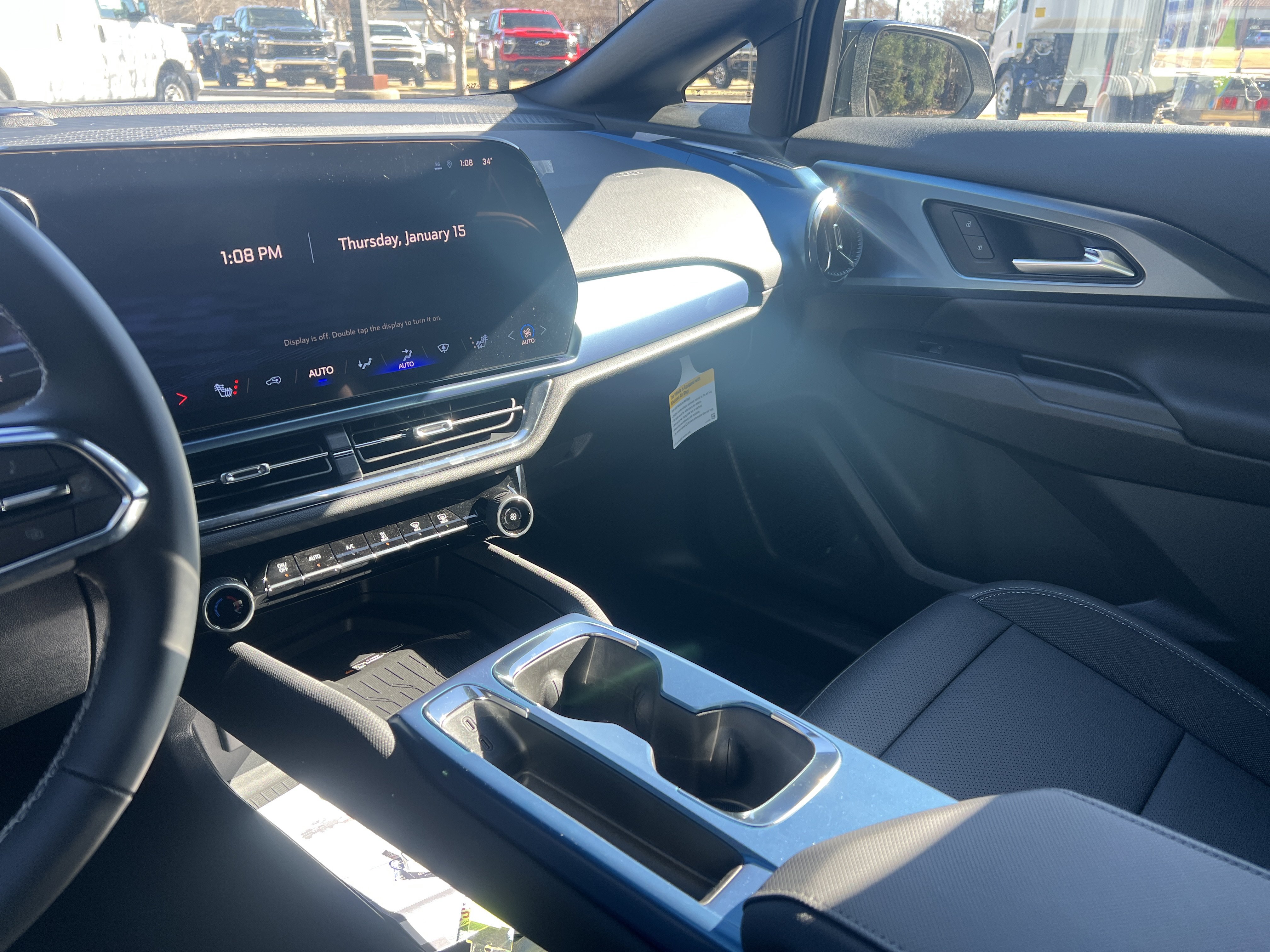 New 2026 Chevrolet Equinox EV LT AWD/4WD image 26