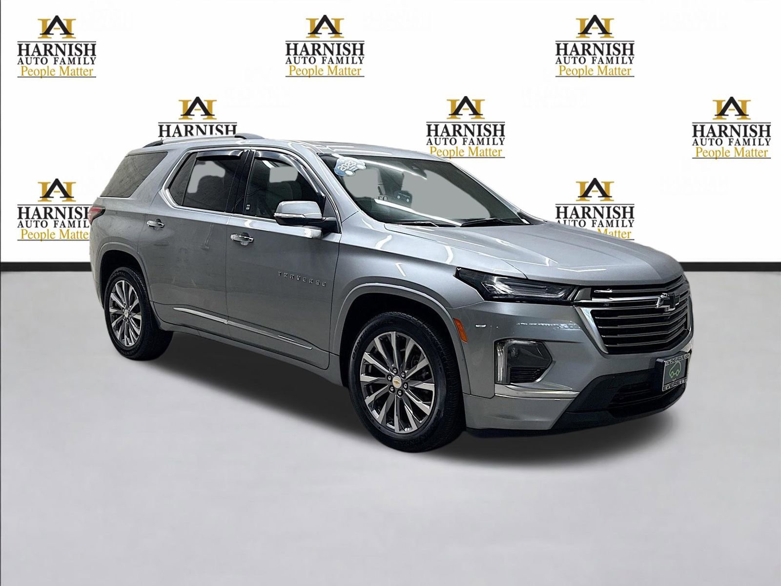 Used 2023 Chevrolet Traverse Premier image 3