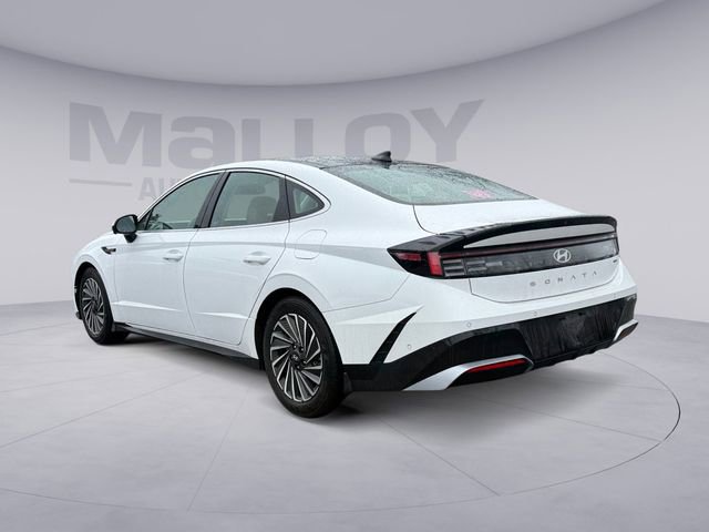 Used 2025 Hyundai Sonata Limited image 3