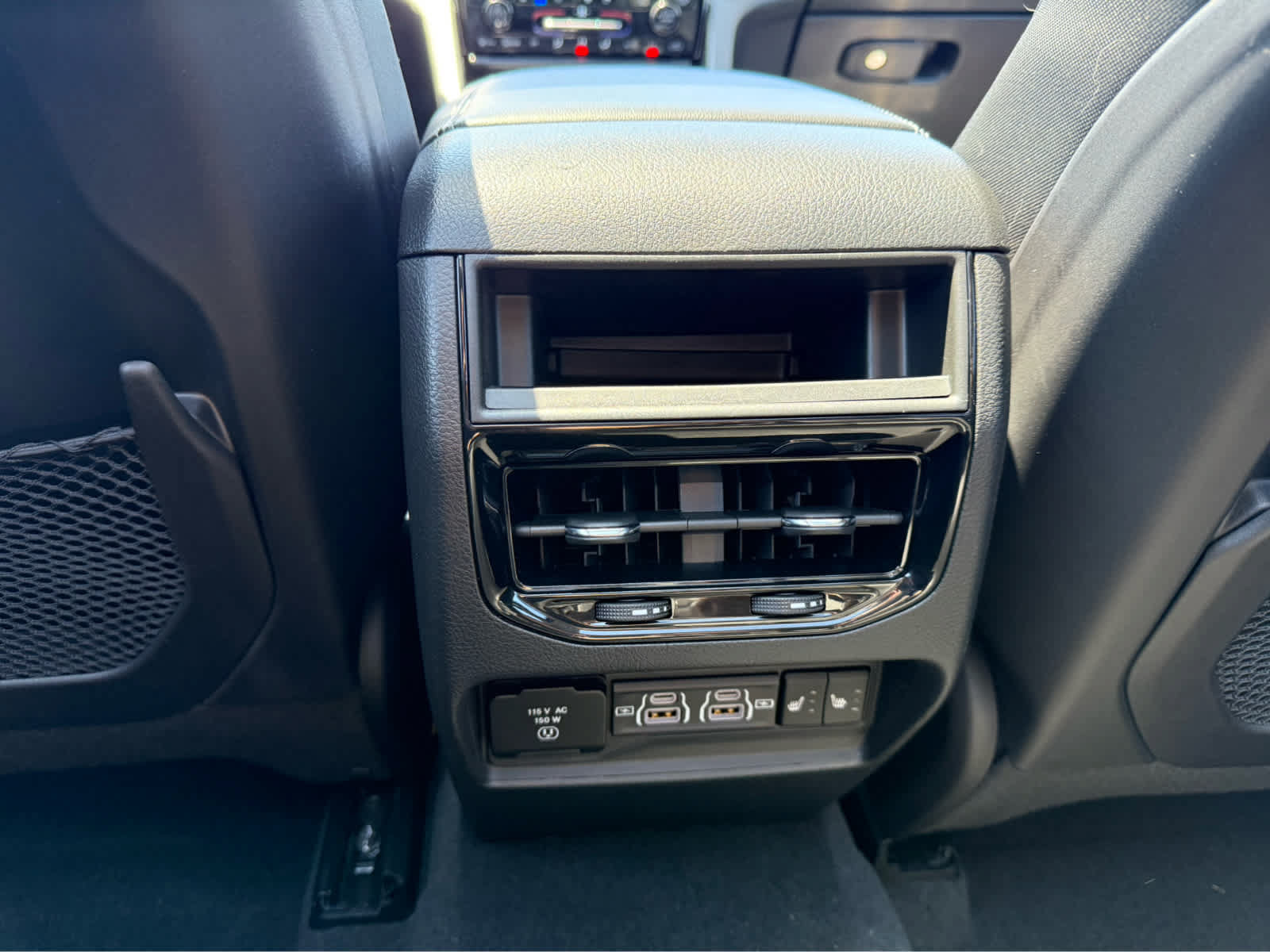 Used 2023 Jeep Grand Cherokee 30th Anniversary AWD/4WD image 26