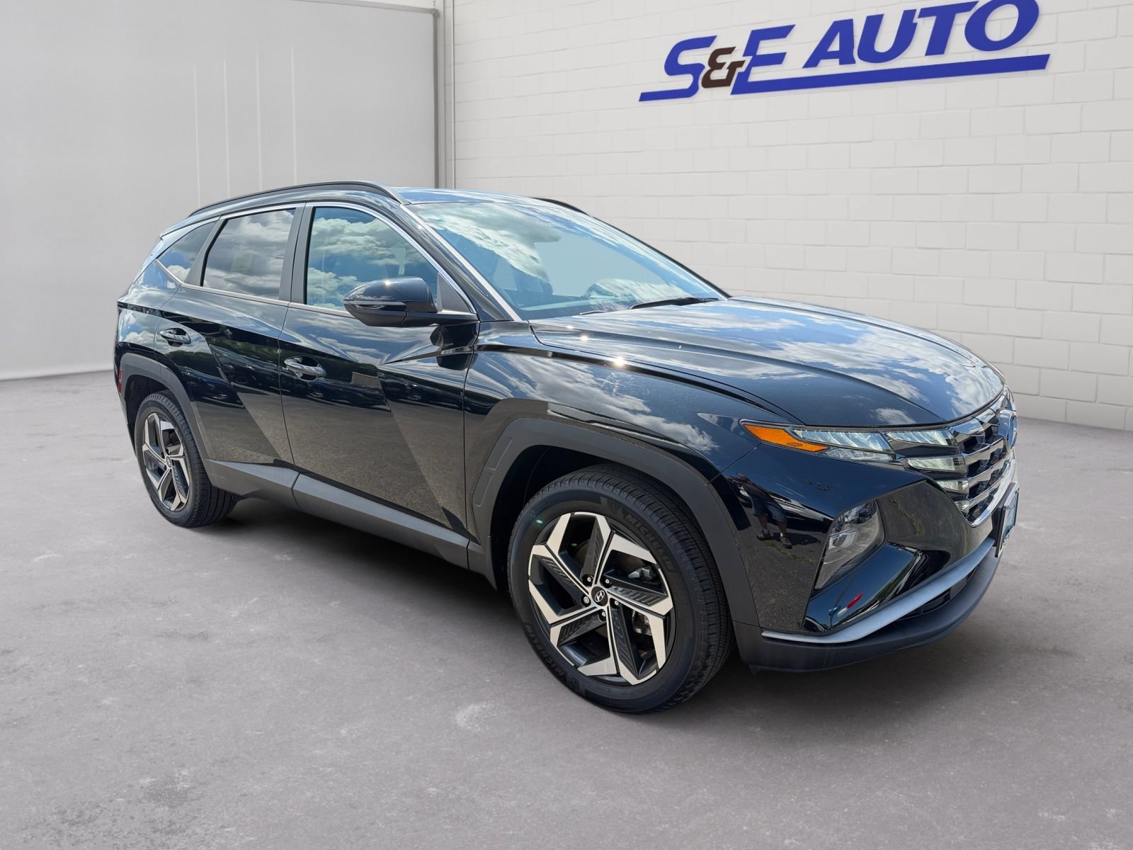 Used 2022 Hyundai Tucson SEL w/ Convenience + Premium Package AWD/4WD image 6