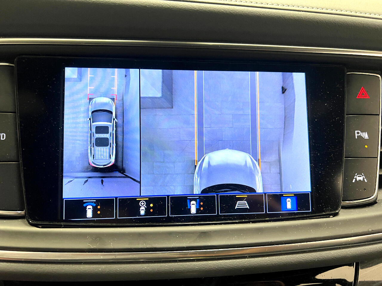 Used 2024 Buick Enclave Premium image 45