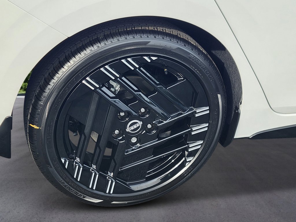 New 2026 Nissan Sentra SR image 9