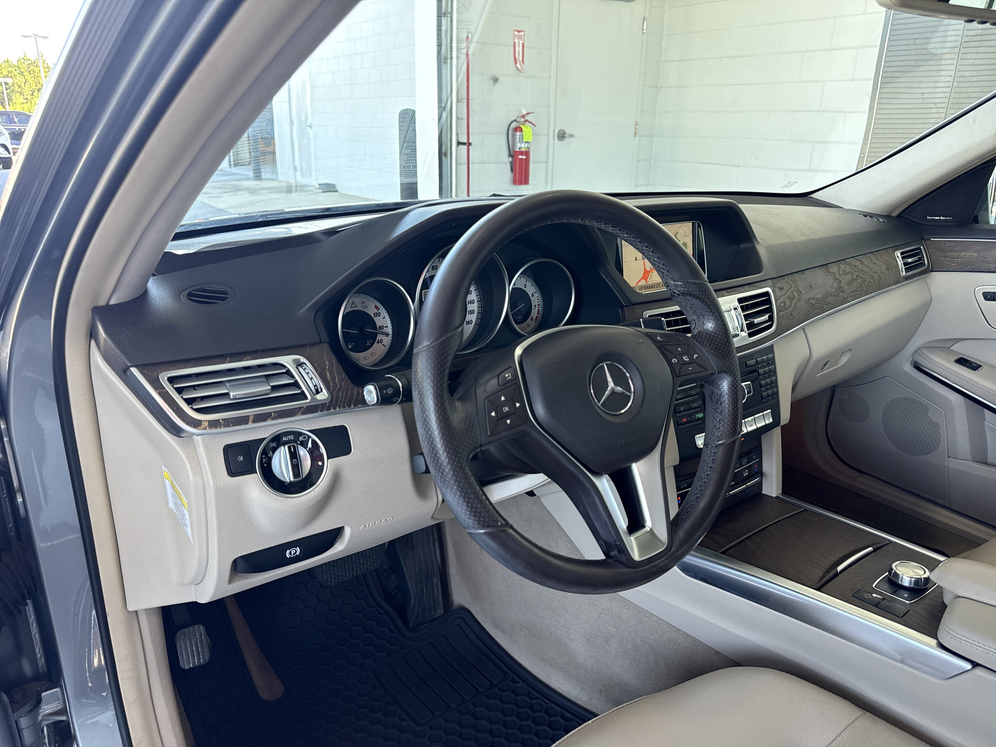 Used 2014 Mercedes-Benz E 350 Sedan image 17