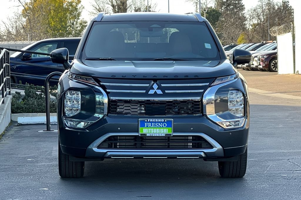 New 2026 Mitsubishi Outlander SEL FWD image 10