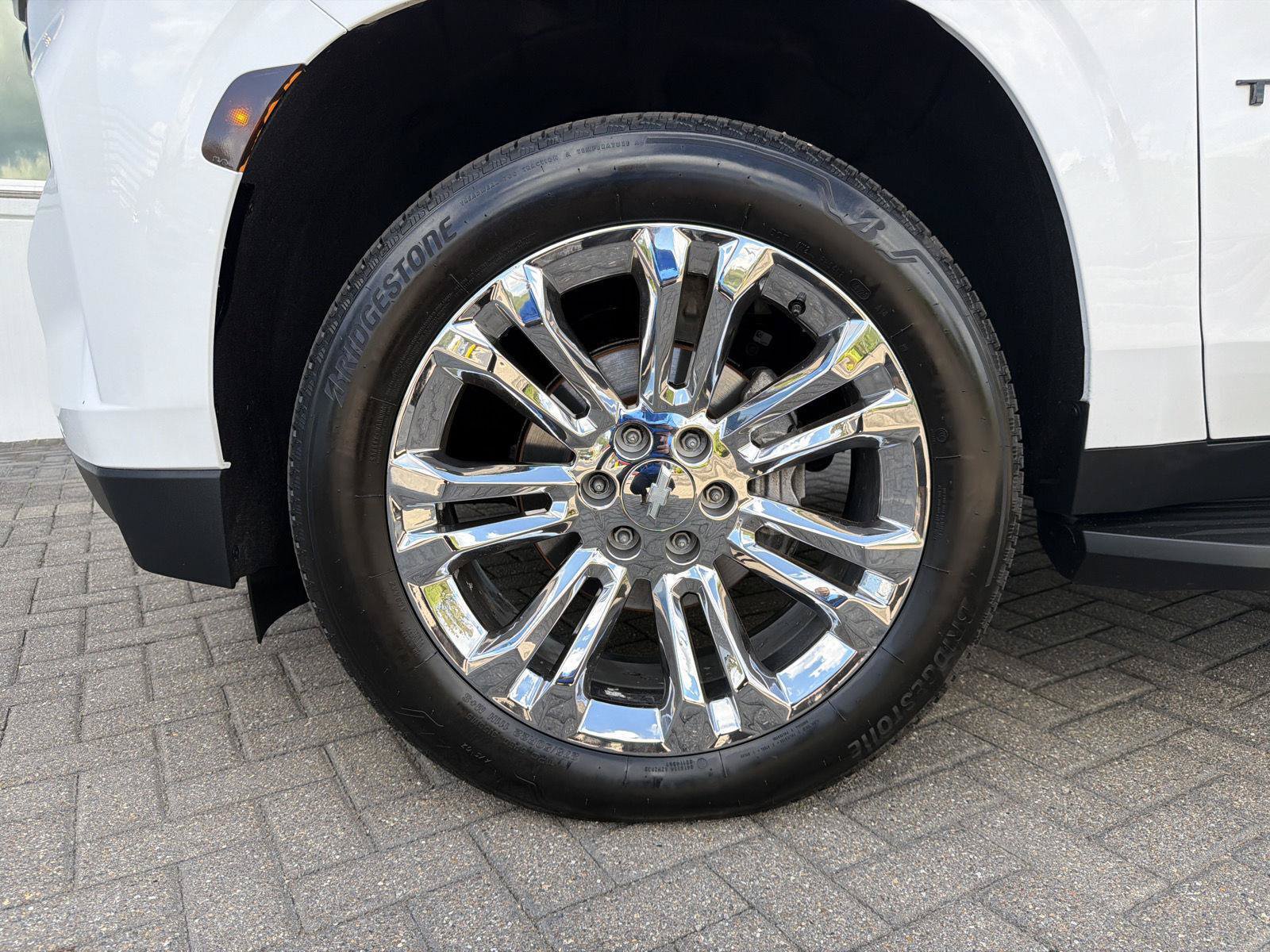 Used 2022 Chevrolet Tahoe RST w/ Luxury Package AWD/4WD image 10