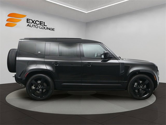 Used 2023 Land Rover Defender 110 X-Dynamic SE image 6