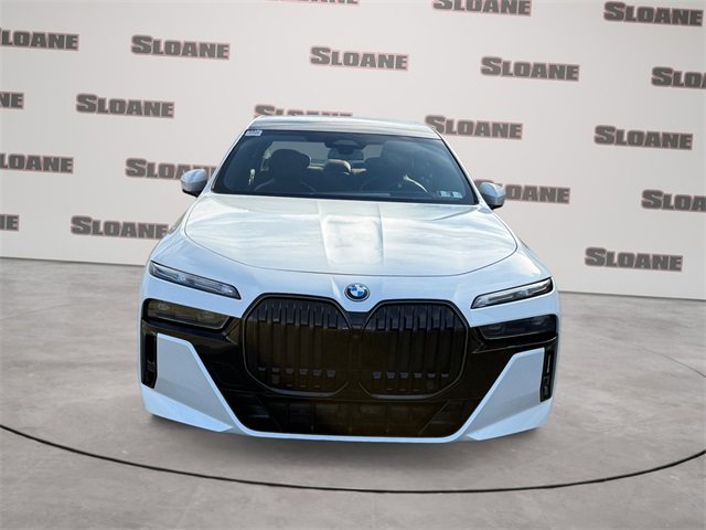 Certified 2026 BMW 750e xDrive 750e xDrive w/ Executive Package image 8