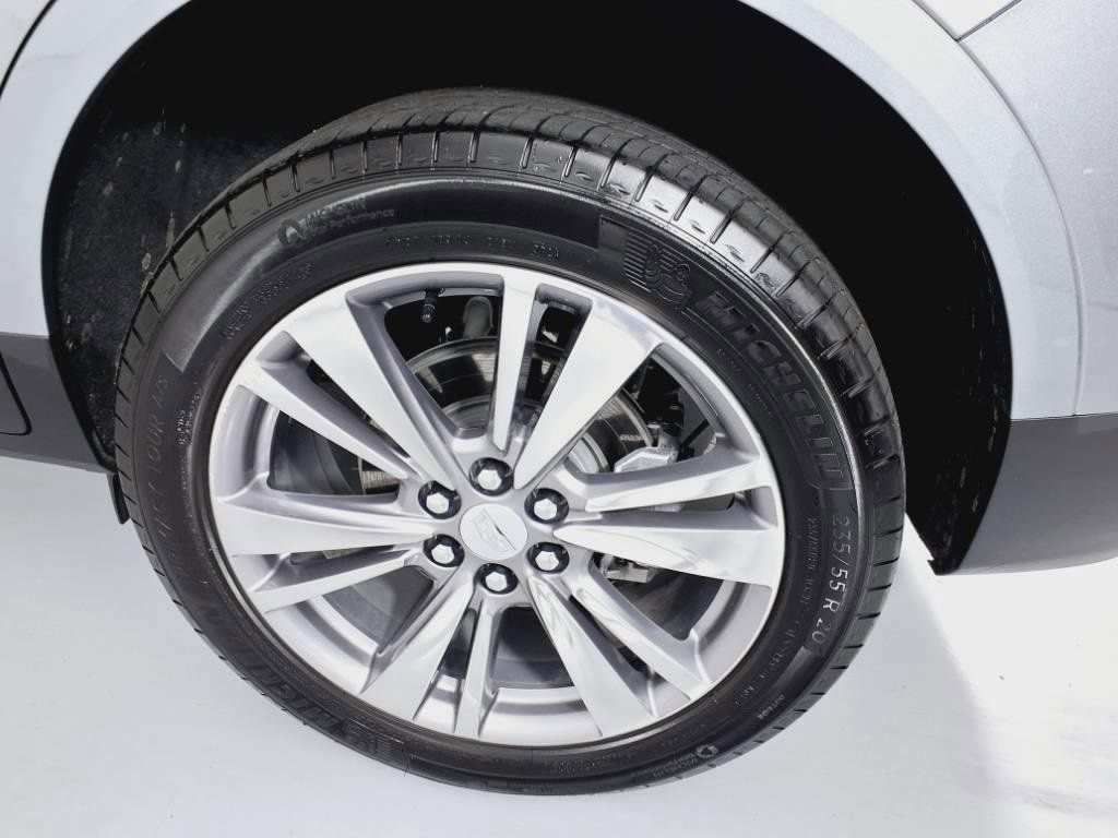 Certified 2025 Cadillac XT5 Premium Luxury AWD/4WD image 25