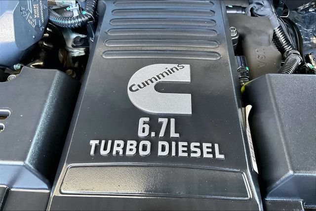 Used 2024 RAM 2500 Laramie AWD/4WD image 32