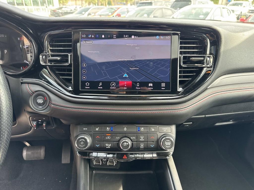 Used 2024 Dodge Durango GT image 25