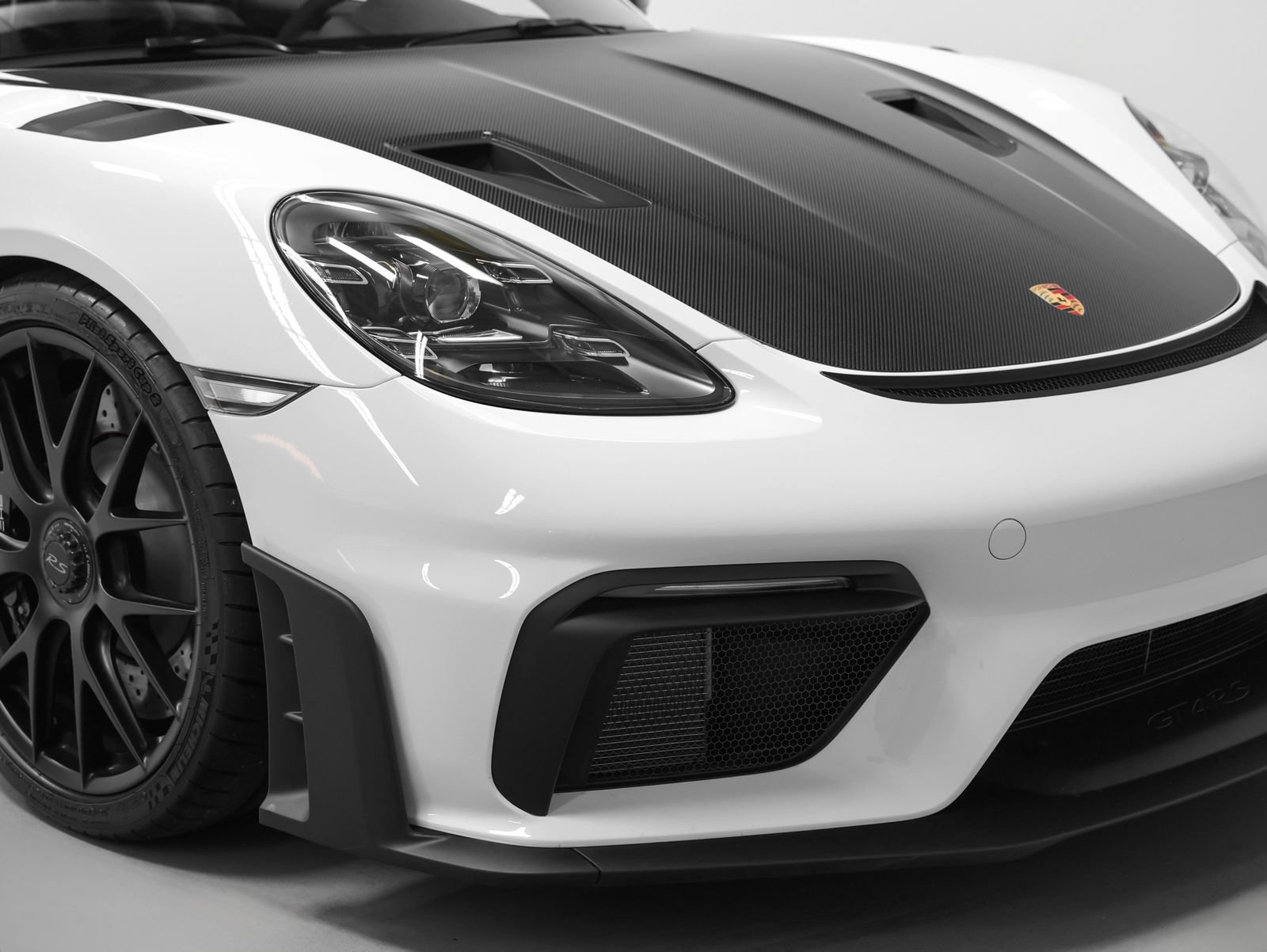 Certified 2023 Porsche 718 Cayman GT4 RS w/ Weissach Package RWD image 28