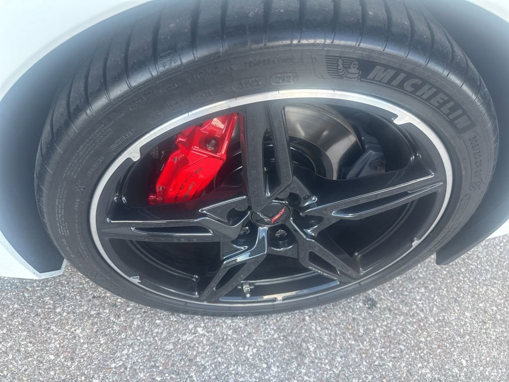 Used 2024 Chevrolet Corvette Stingray Preferred Conv w/ Z51 Performance Package RWD image 9
