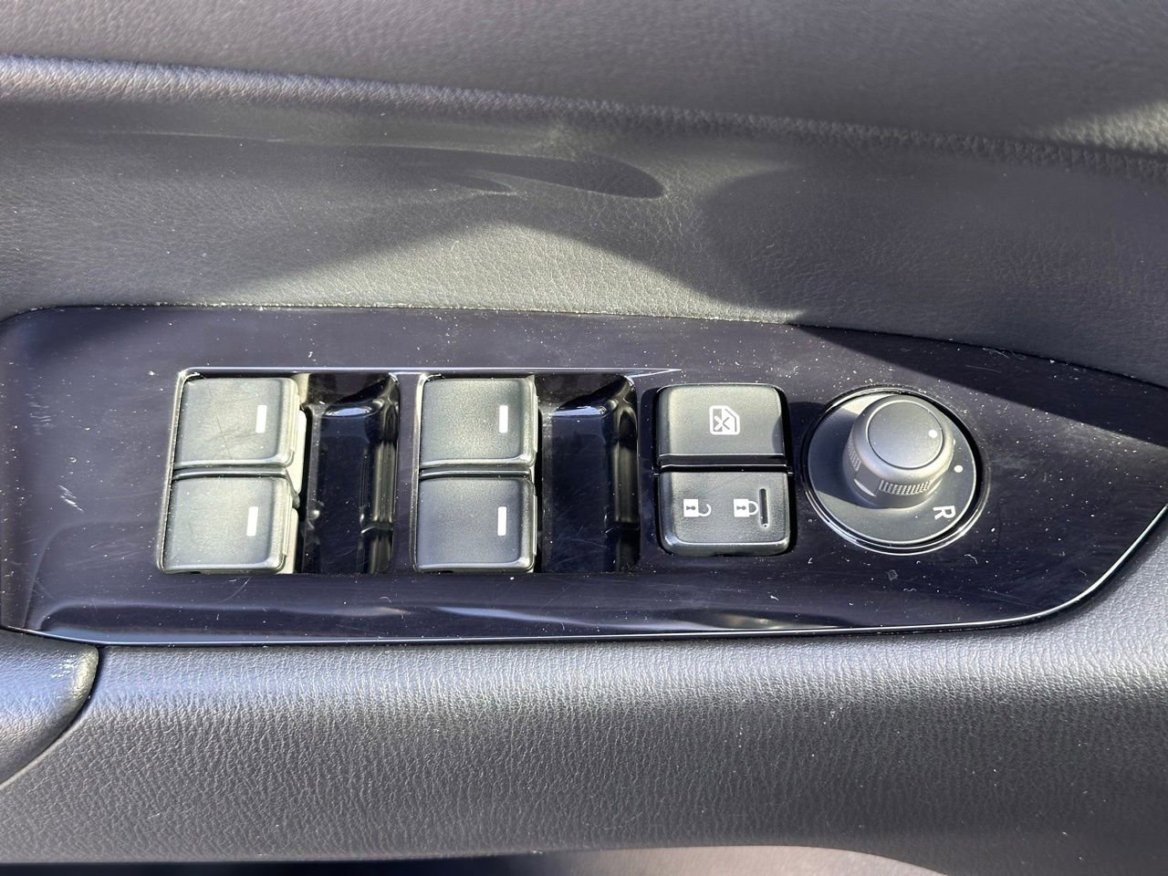 Used 2019 MAZDA CX-5 Touring image 21