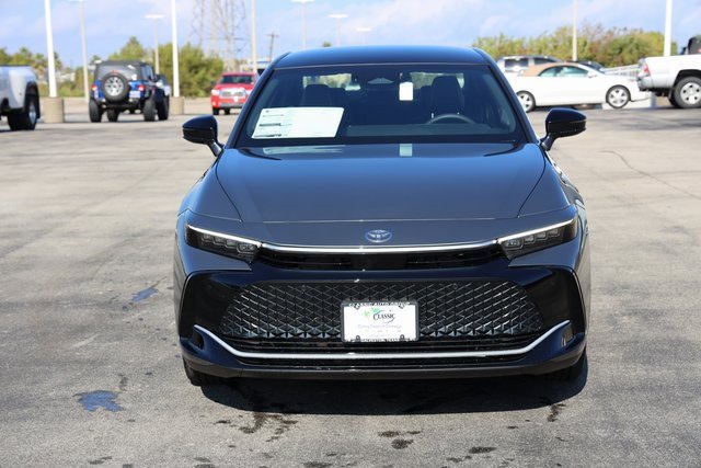 New 2026 Toyota Crown Limited image 2