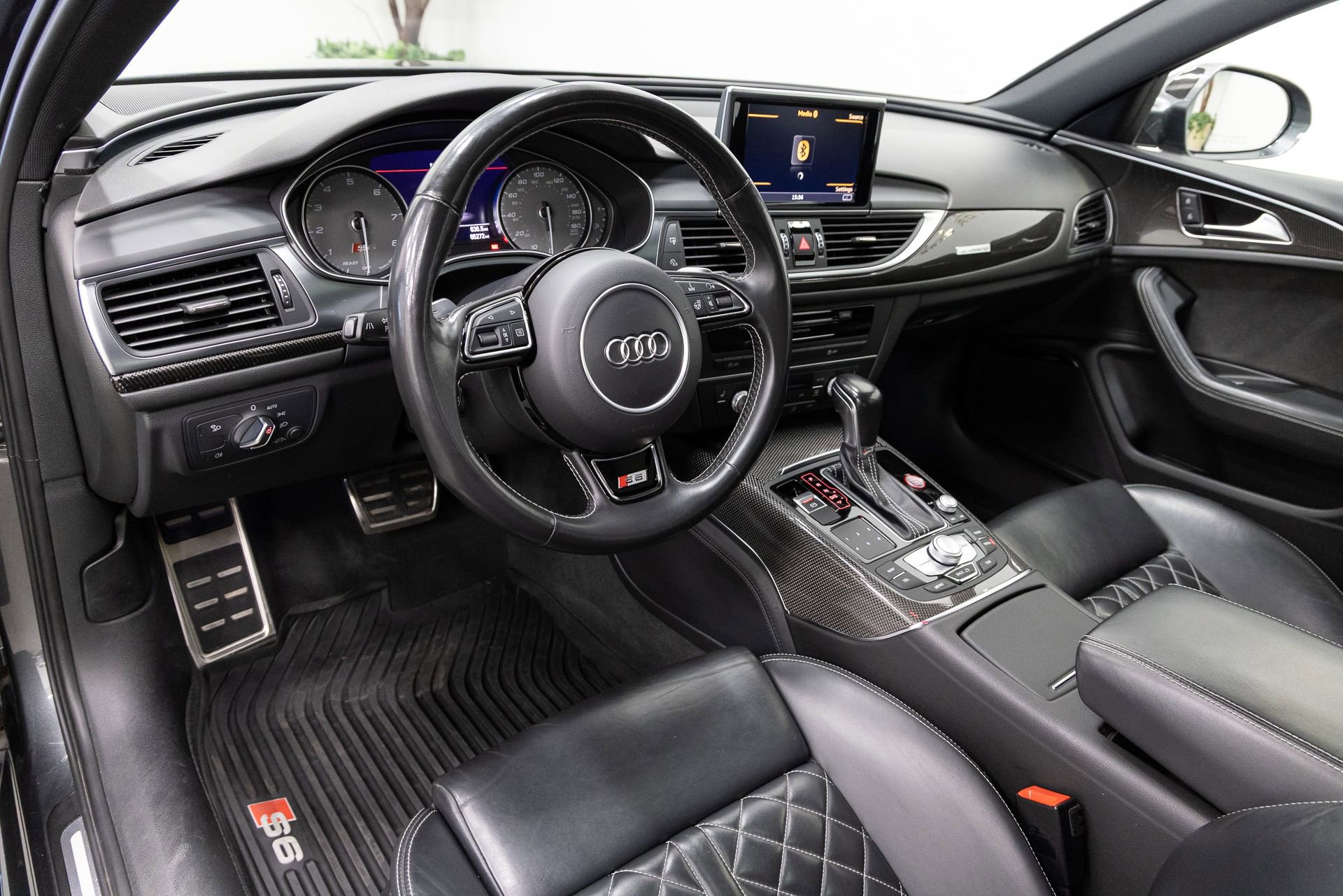 Used 2017 Audi S6 Premium Plus w/ S6 Sport Package AWD/4WD image 6
