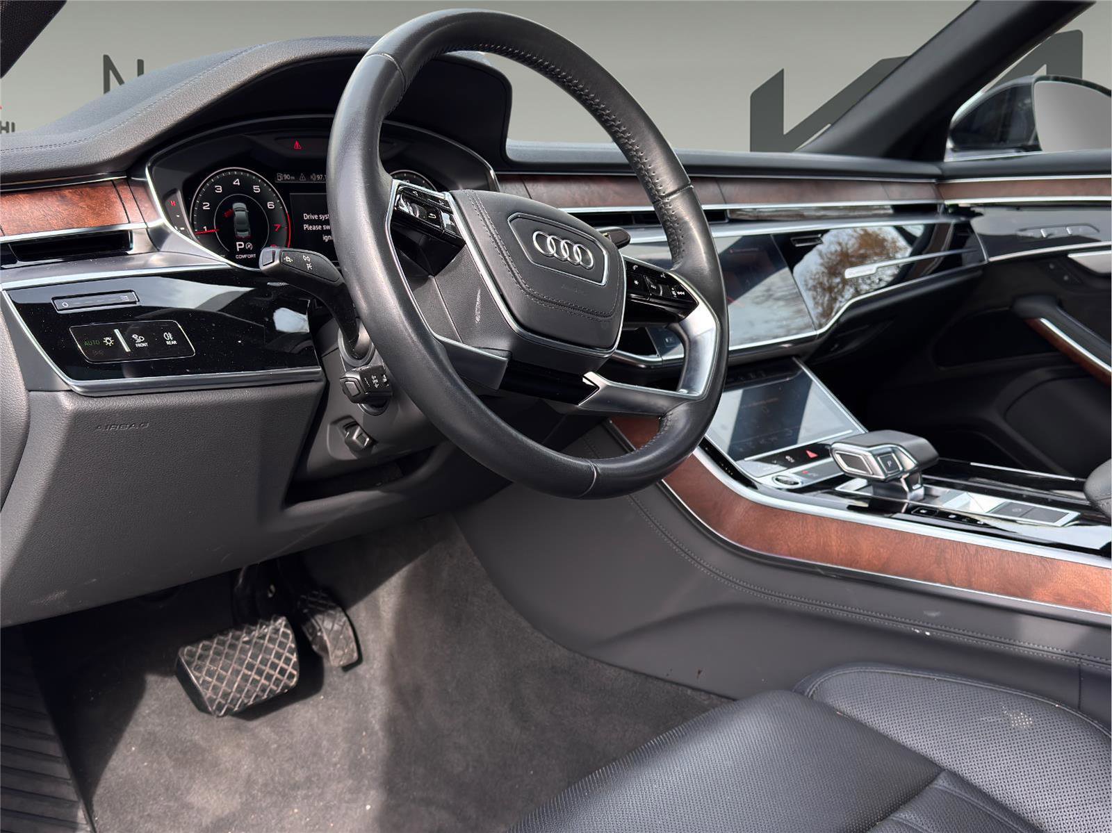 Used 2021 Audi A8 L 3.0T w/ Executive Plus Package image 8