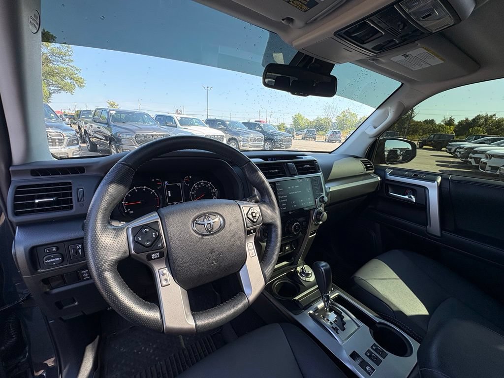 Used 2024 Toyota 4Runner SR5 Premium w/ Moonroof Package AWD/4WD image 14