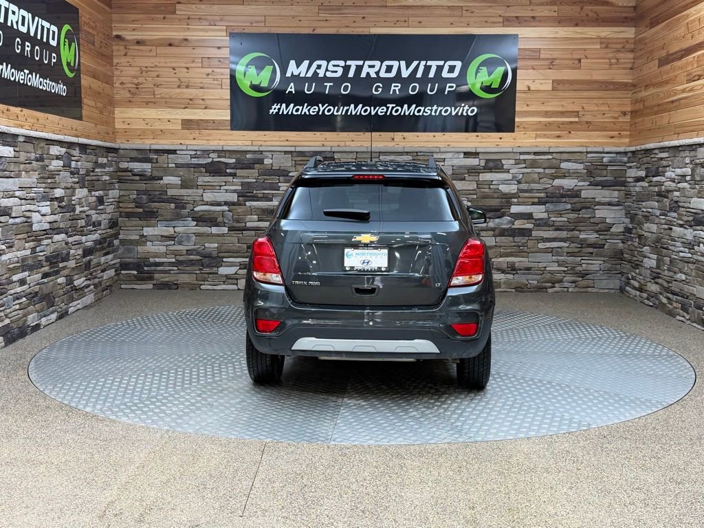 Used 2018 Chevrolet Trax LT w/ LT Convenience Package image 8