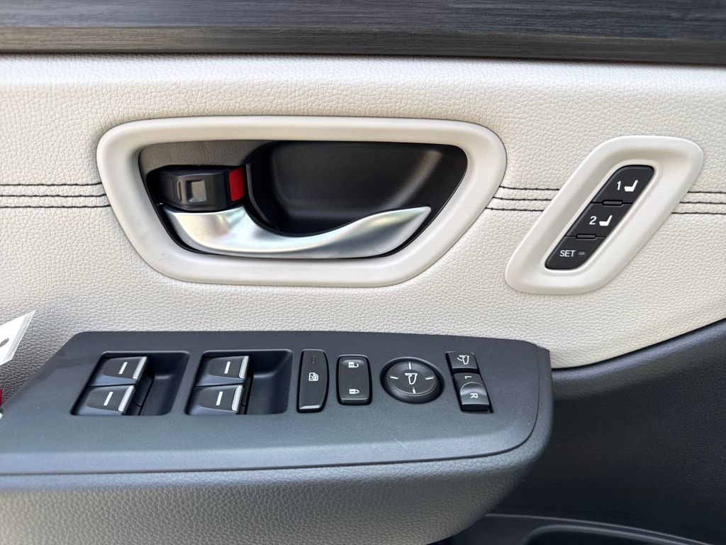 New 2026 Honda Pilot Touring image 13