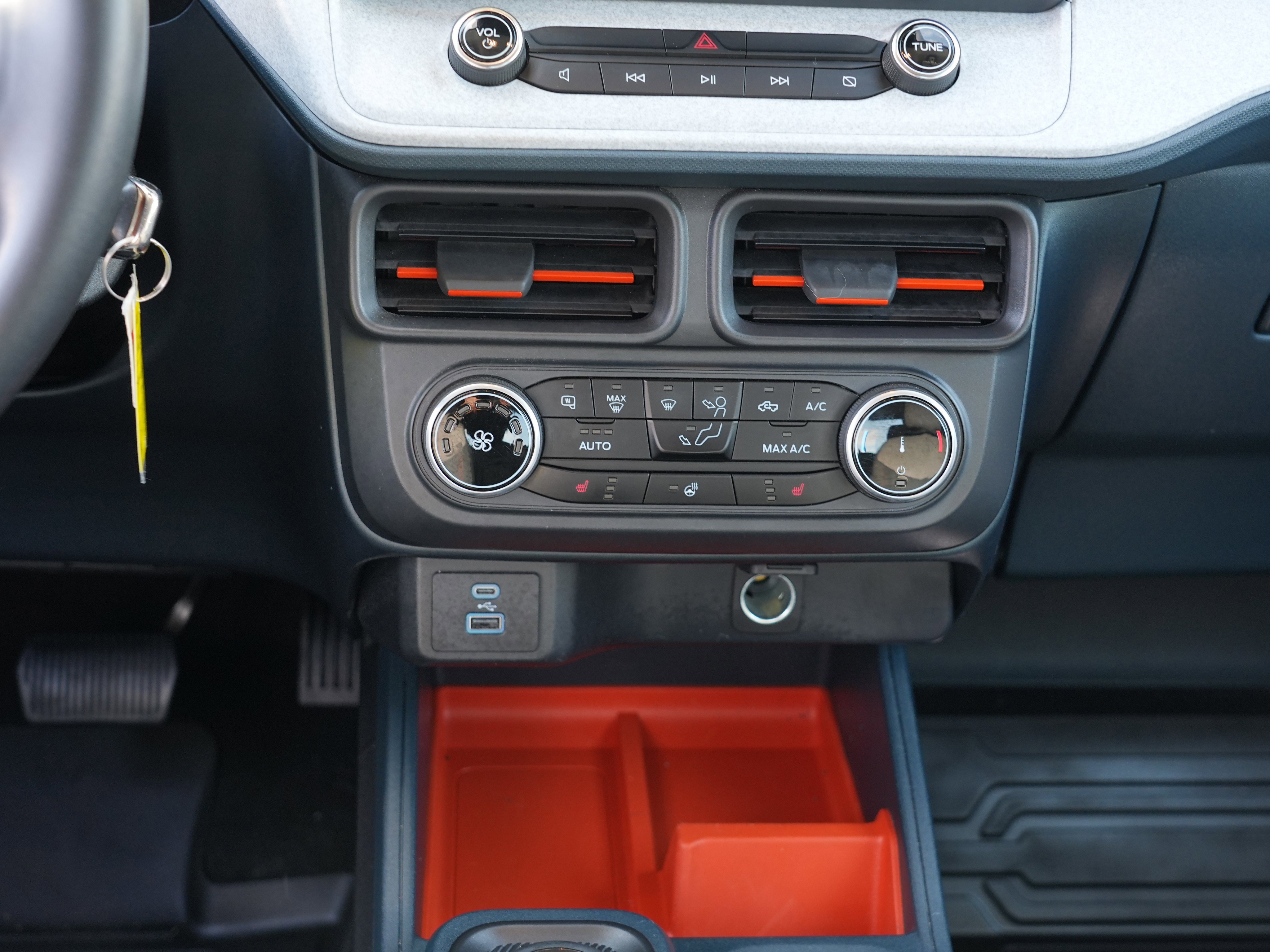 Used 2024 Ford Maverick XLT w/ XLT Luxury Package image 25