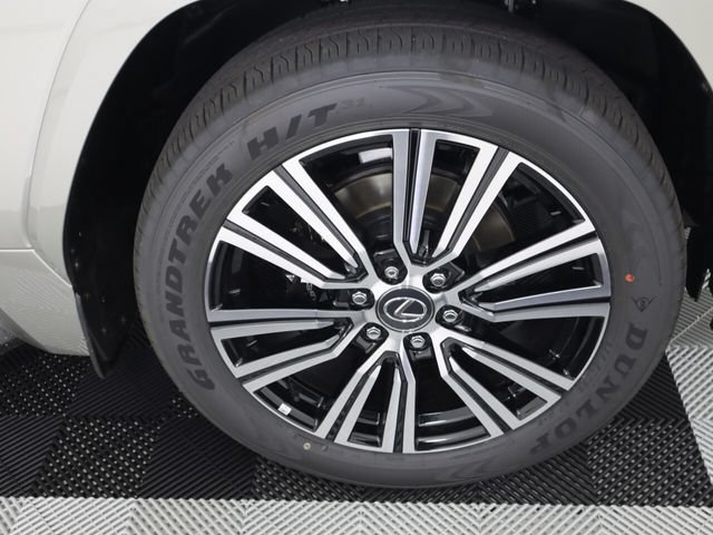 New 2026 Lexus LX 600 4WD w/ Appearance Package image 9