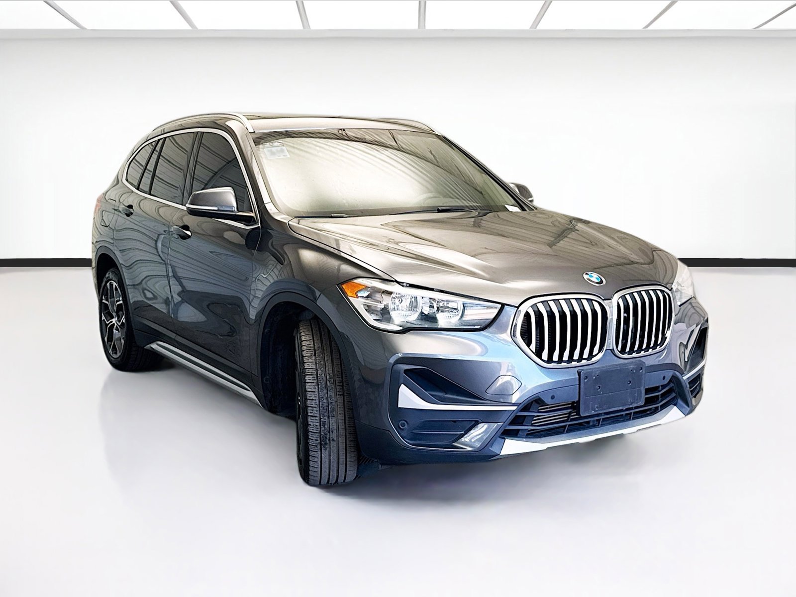 Used 2022 BMW X1 sDrive28i w/ Convenience Package image 3