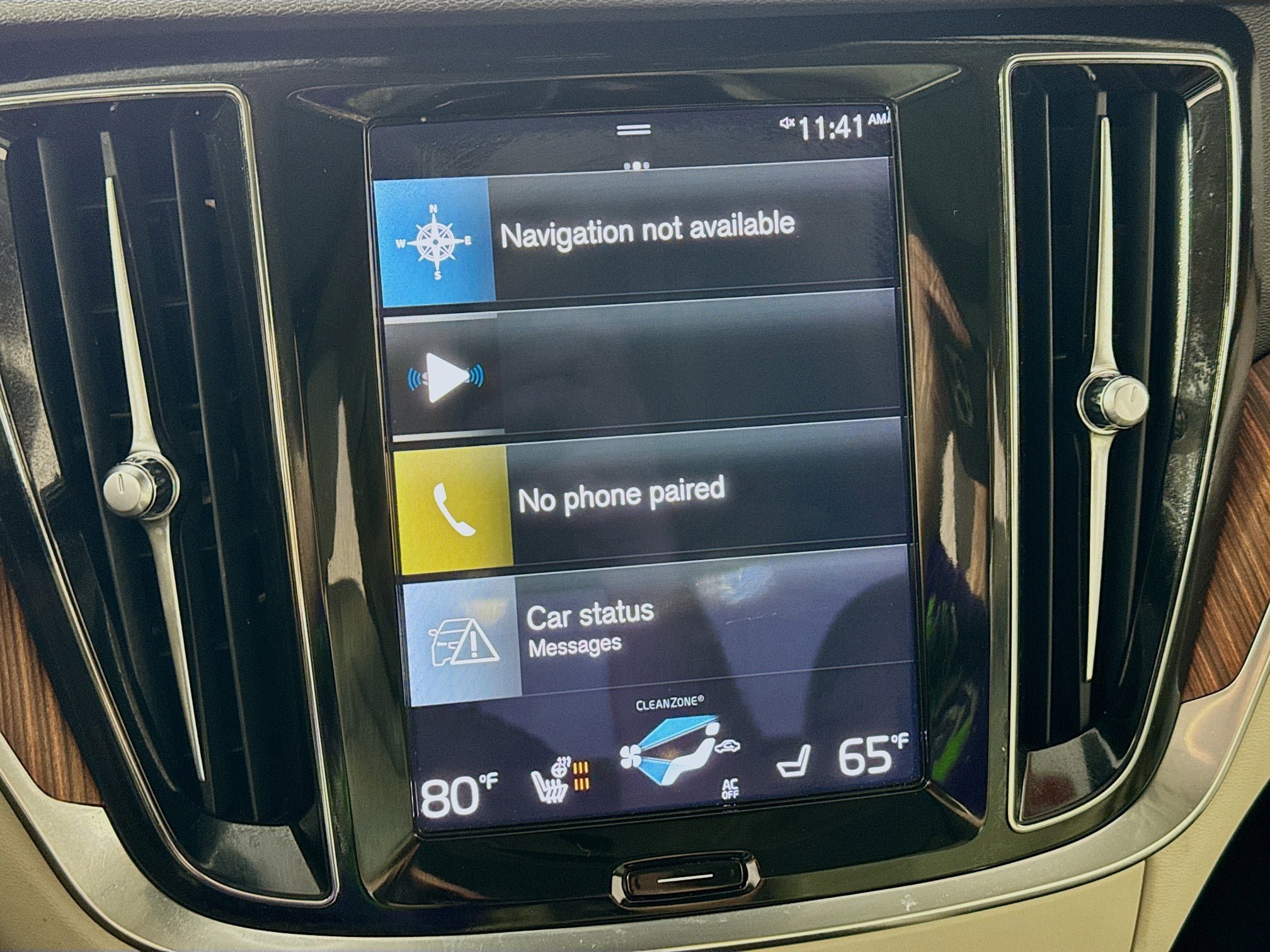 Used 2022 Volvo S60 B5 Momentum image 17
