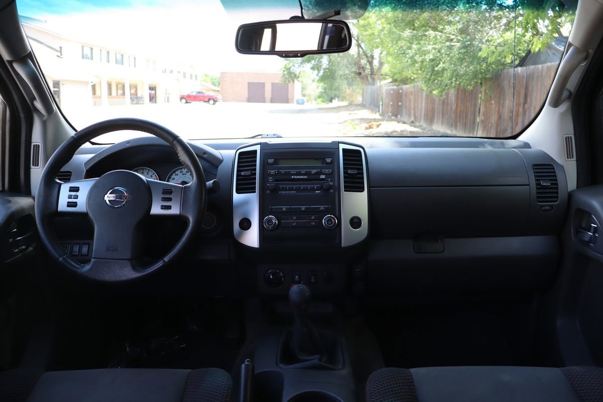 Used 2012 Nissan Frontier PRO-4X AWD/4WD image 16