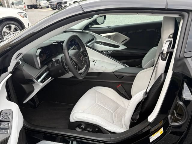 Used 2021 Chevrolet Corvette Stingray Premium Conv w/ Z51 Performance Package RWD image 20