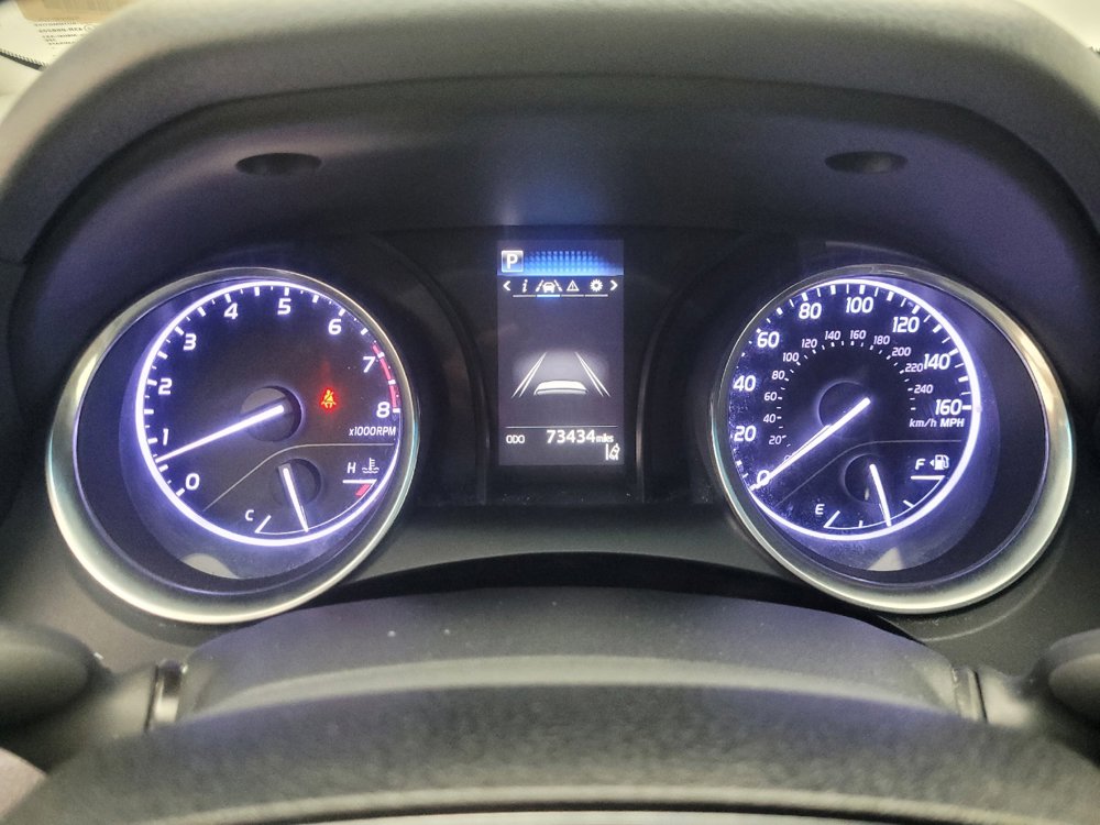 Used 2018 Toyota Camry FWD image 23