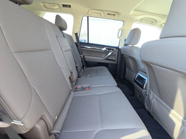 Used 2022 Lexus GX 460 Premium w/ Premium Plus Package image 13