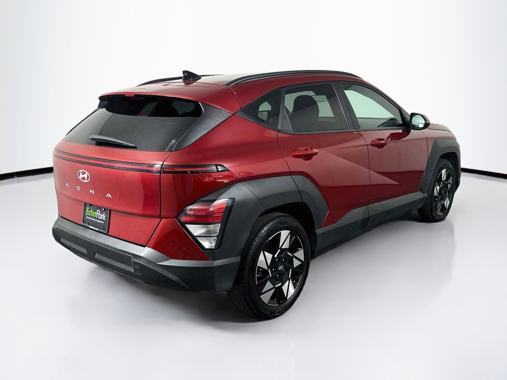 Used 2025 Hyundai Kona SEL FWD image 9