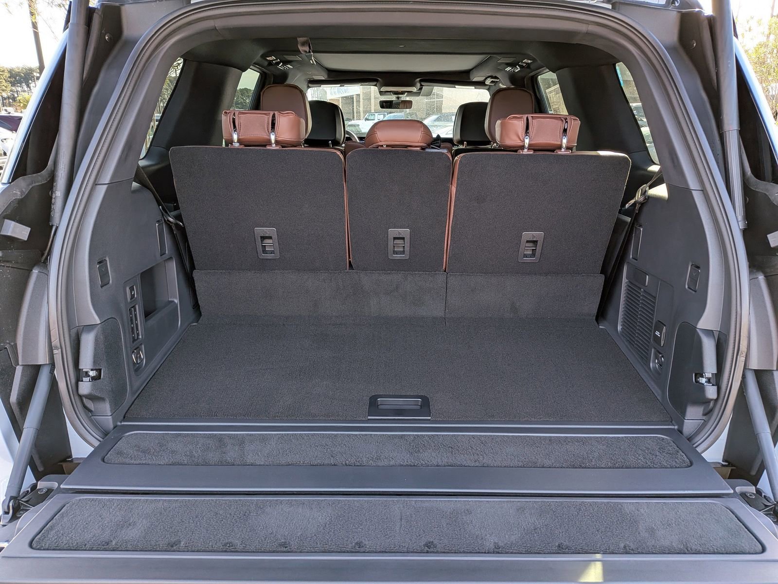 New 2026 Lincoln Navigator Reserve image 13