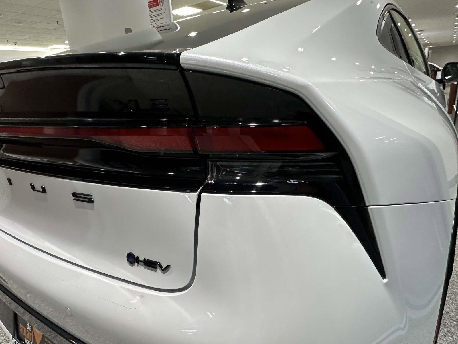 New 2026 Toyota Prius AWD image 8
