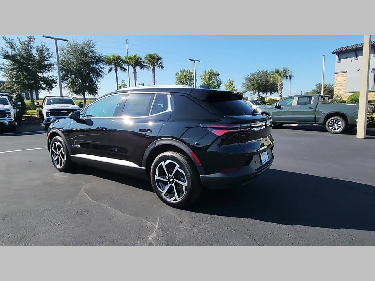 New 2026 Chevrolet Equinox EV LT image 21