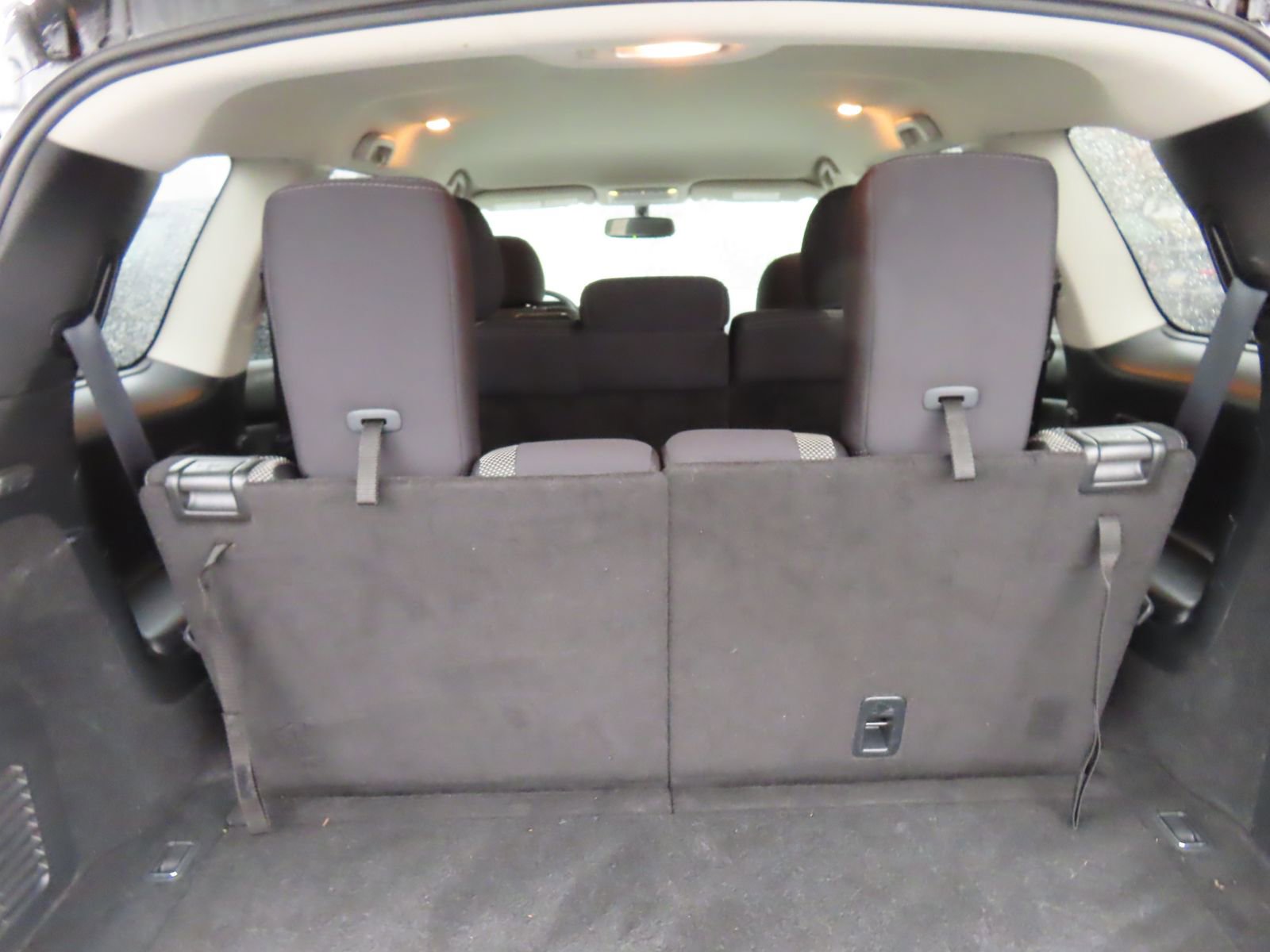 Used 2019 Nissan Pathfinder SV image 42