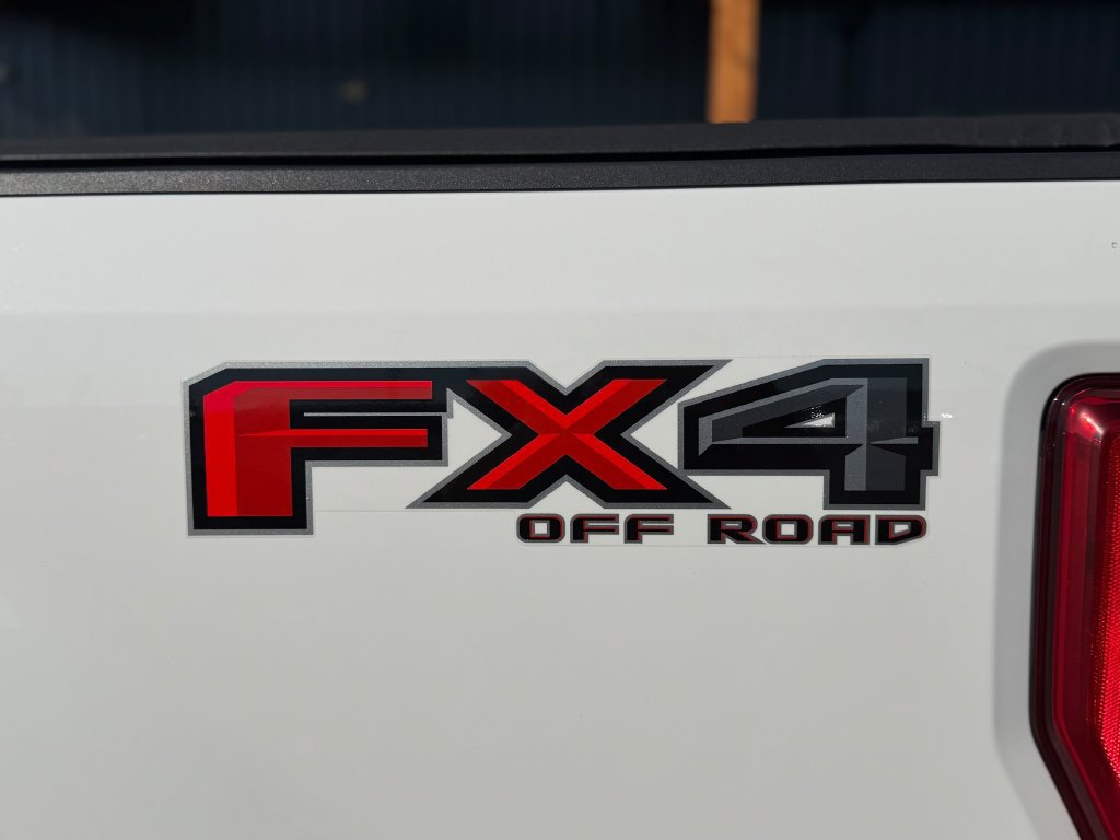 Used 2019 Ford F250 XL w/ Power Equipment Group AWD/4WD image 18