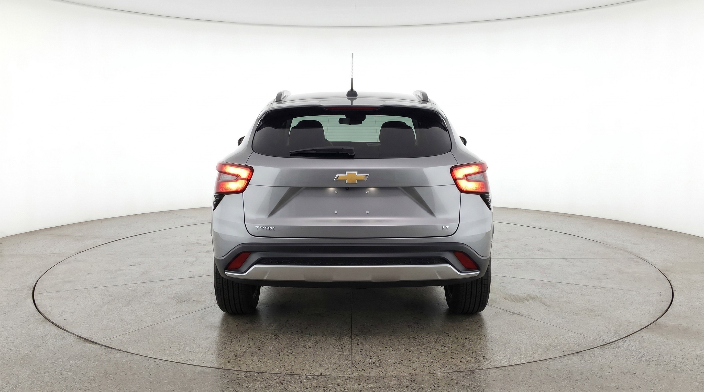 Used 2025 Chevrolet Trax LT w/ LT Convenience Package FWD image 7