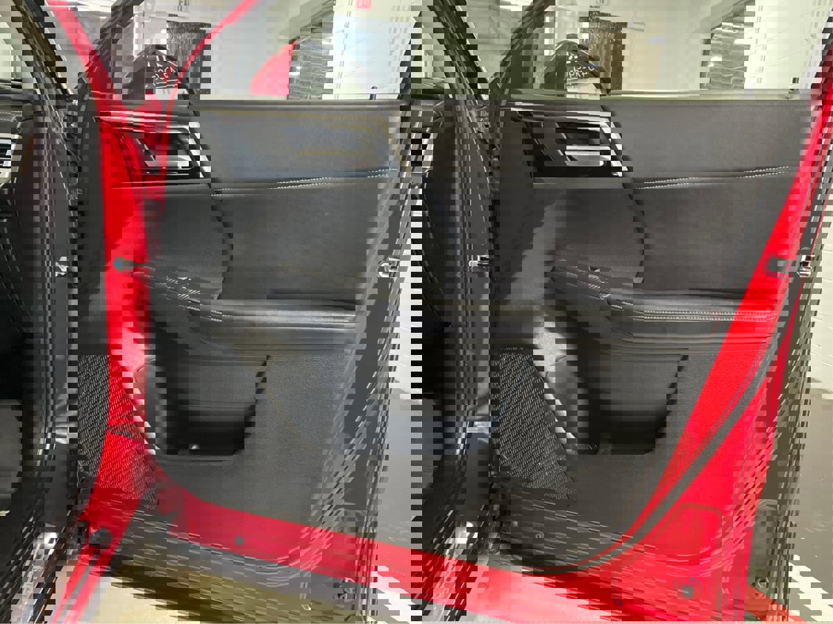 Used 2023 Mitsubishi Outlander SE image 27