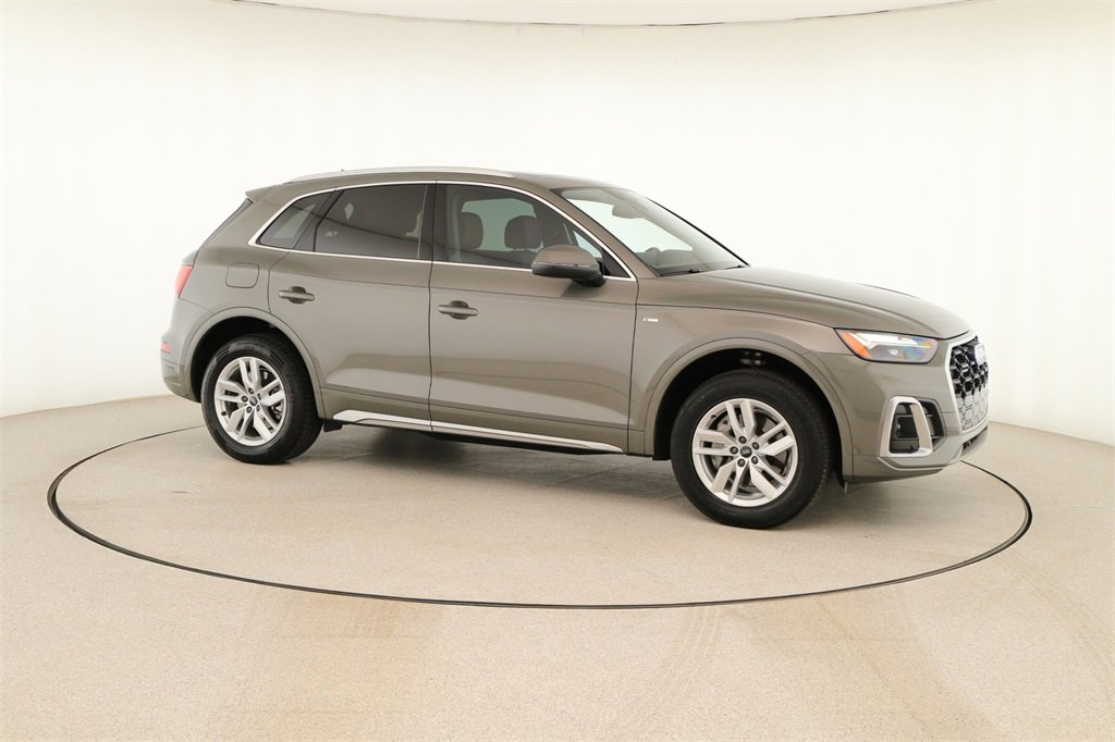 Certified 2023 Audi Q5 2.0T Premium w/ Convenience Package image 9