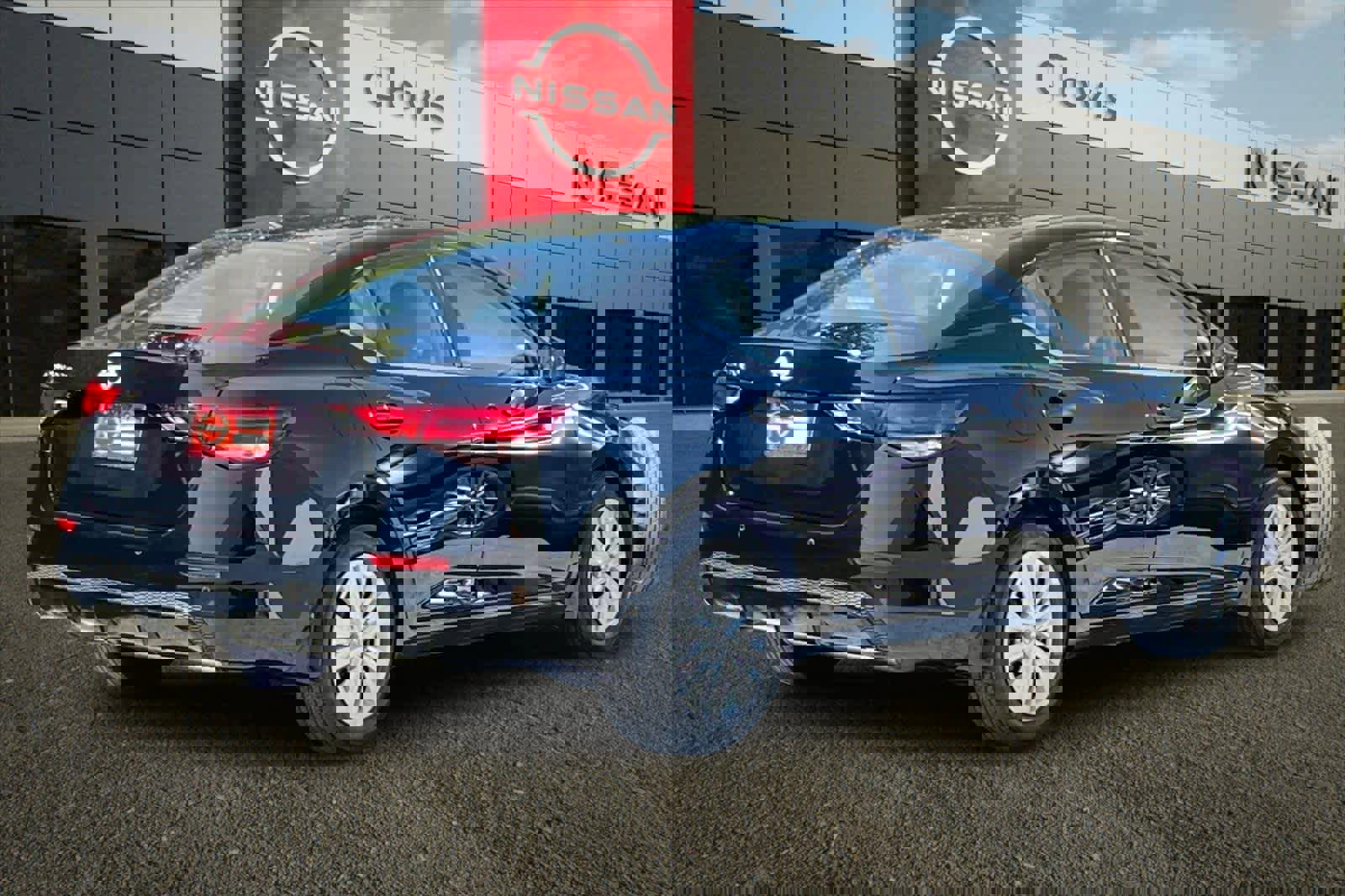 New 2025 Nissan Sentra S video 3