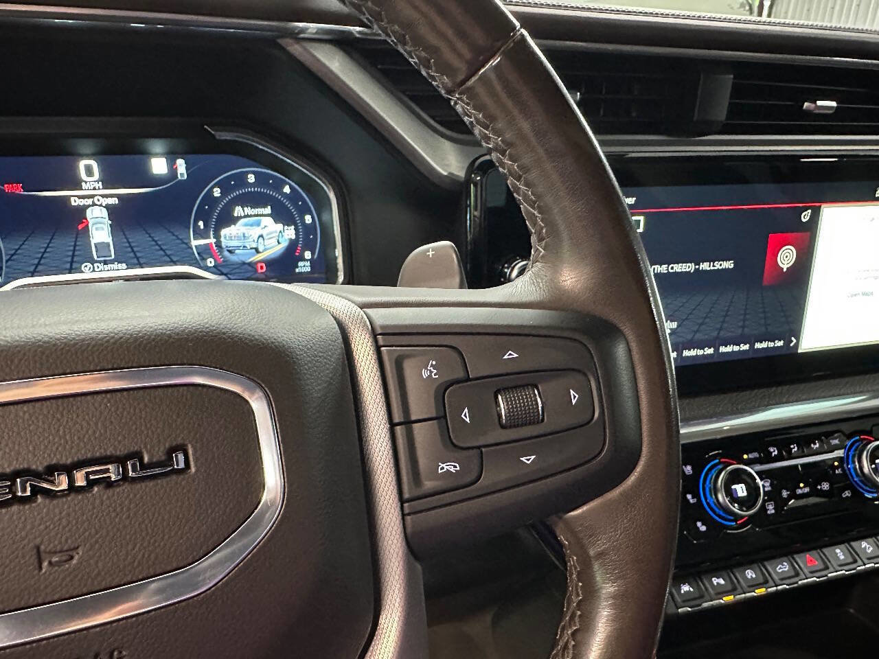 Used 2023 GMC Sierra 1500 Denali w/ Technology Package AWD/4WD image 40