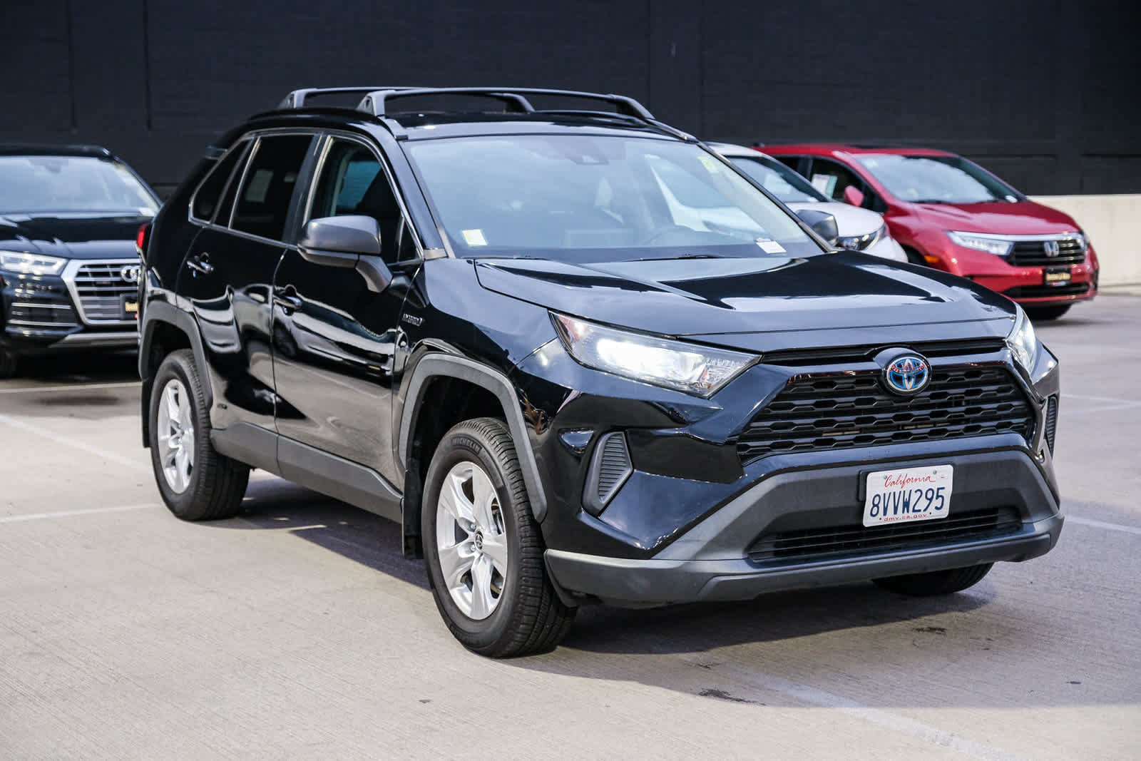 Used 2021 Toyota RAV4 LE w/ Carpet Mat Package (TMS) AWD/4WD image 3