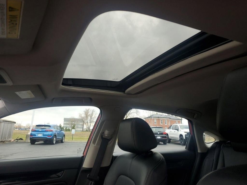 Used 2024 Honda Civic EX-L image 10