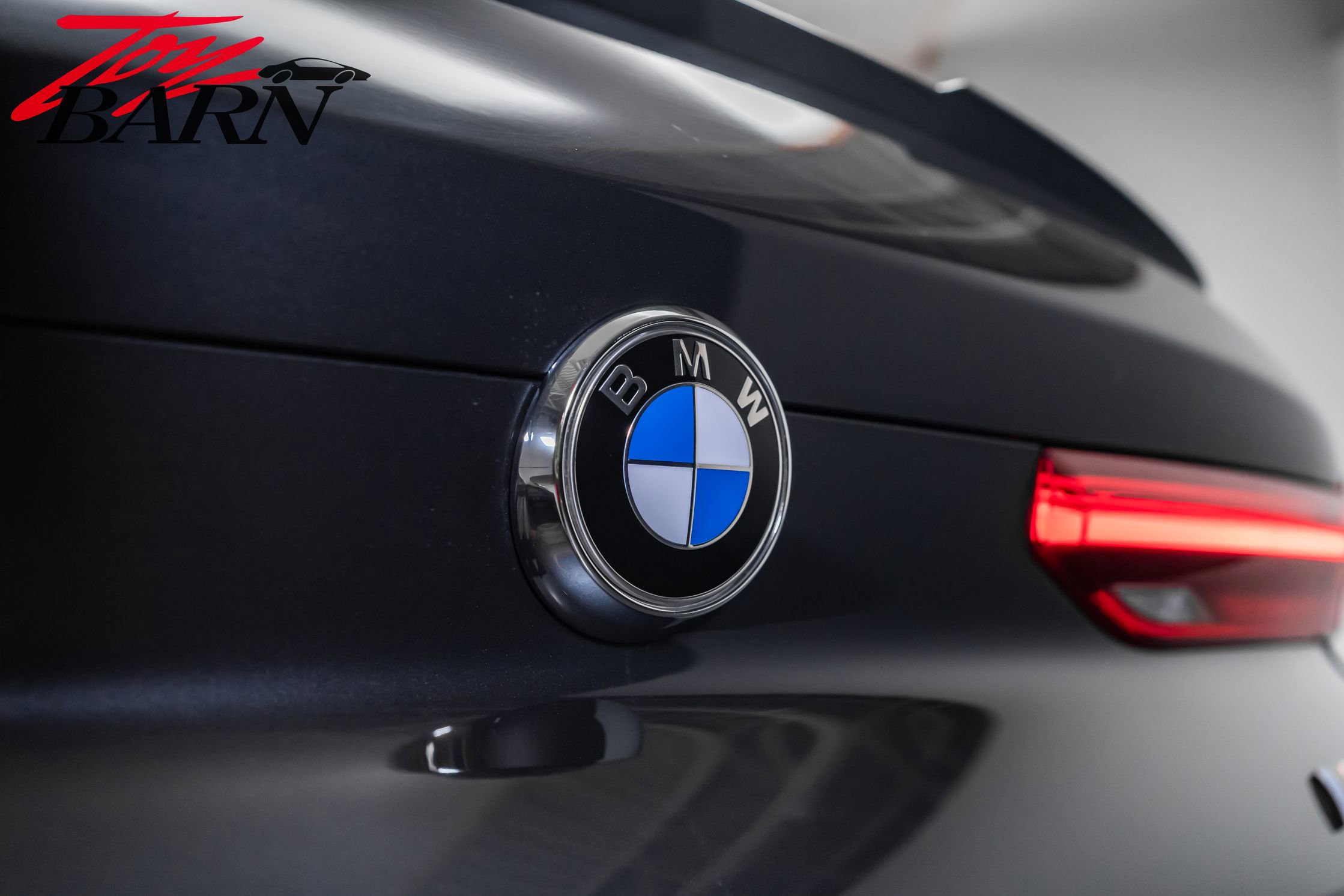 Used 2020 BMW X6 M50i w/ Executive Package image 12