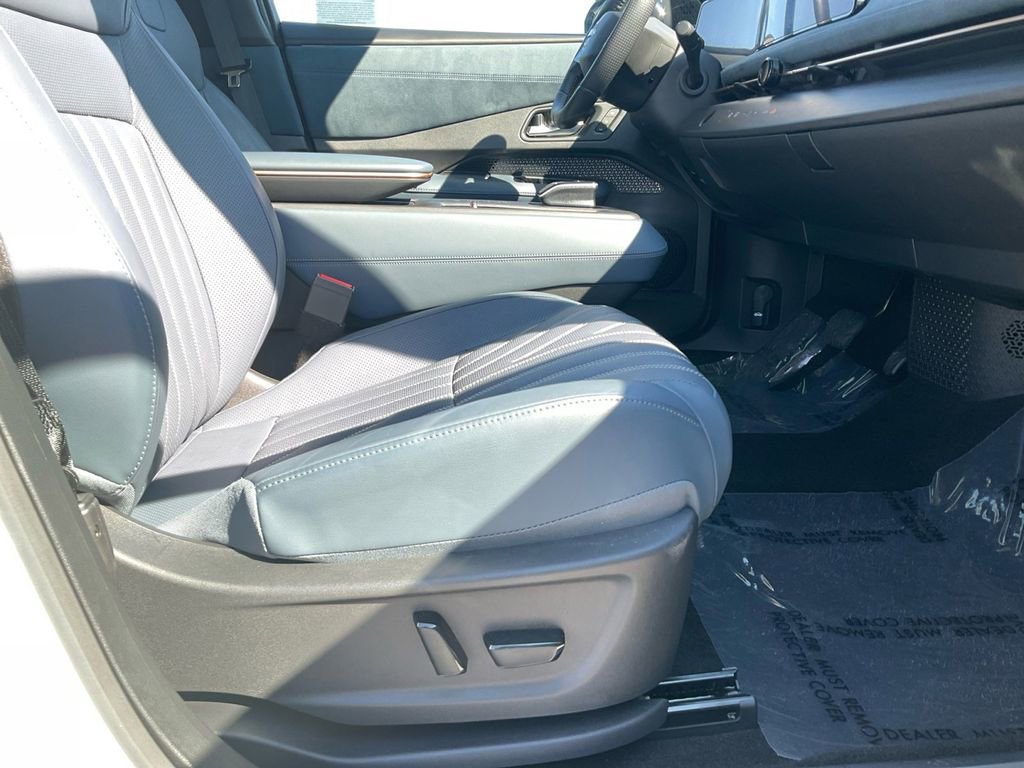 Certified 2023 Nissan Ariya image 28
