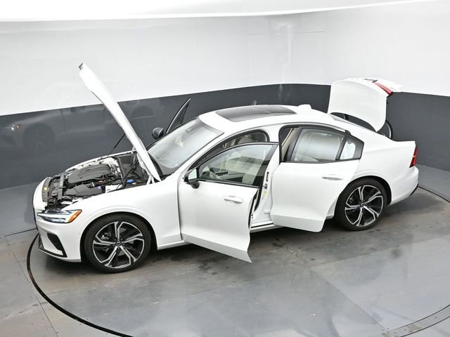 Used 2024 Volvo S60 B5 Ultimate image 50